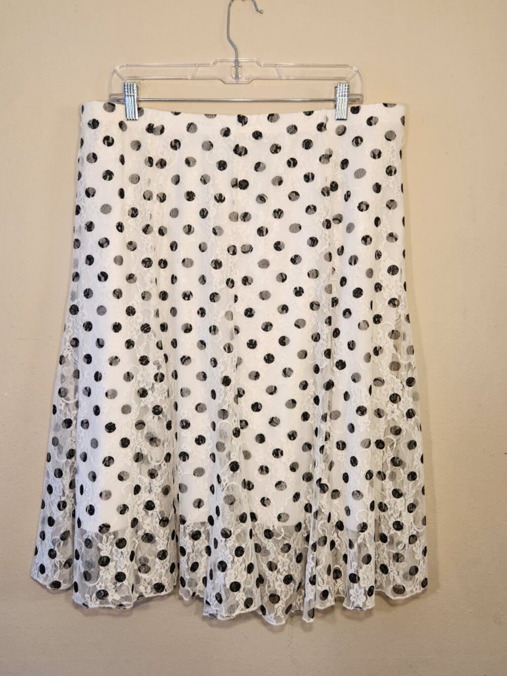 Lena Garbrielle white with black polka dot lace overlay skirt XL